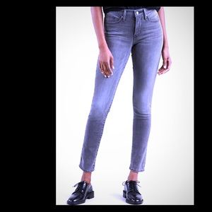 Levi 311 shaping skinny